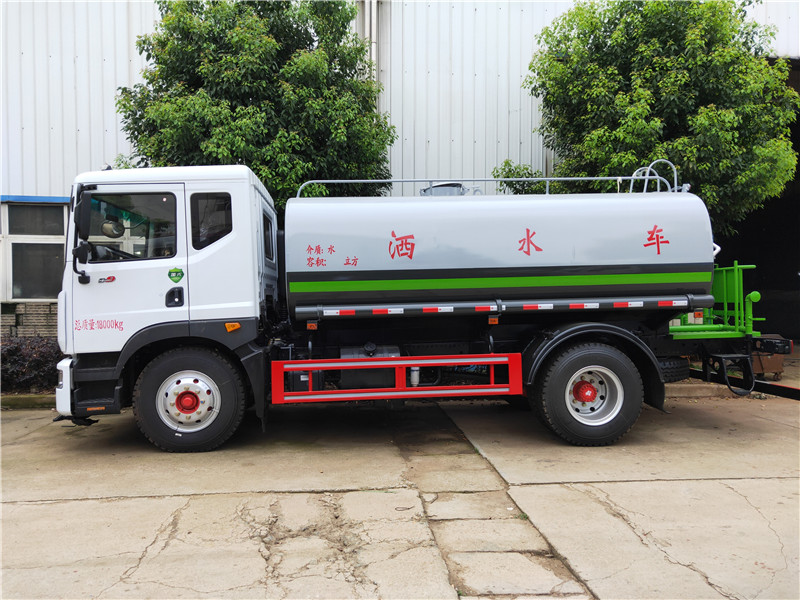 ����10��12����ˮ܇